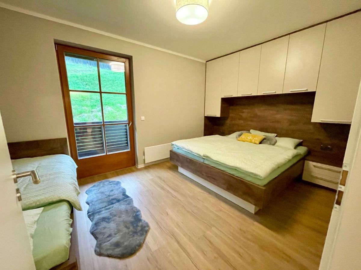 Apartamento Polansky Dvur Velké Karlovice Exterior foto