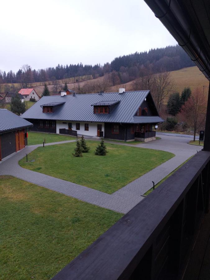 Apartamento Polansky Dvur Velké Karlovice Exterior foto
