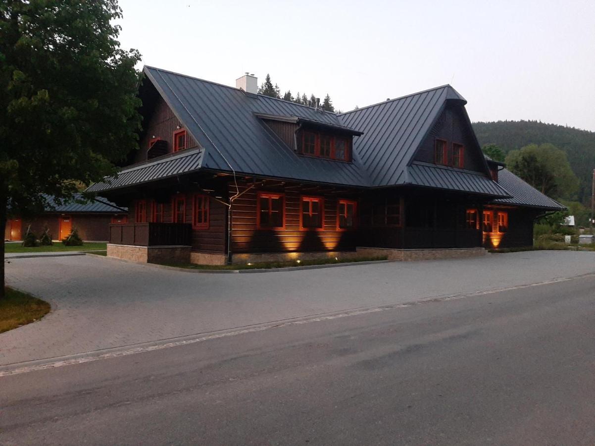 Apartamento Polansky Dvur Velké Karlovice Exterior foto