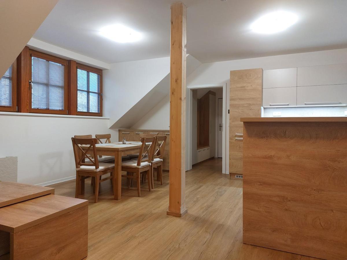Apartamento Polansky Dvur Velké Karlovice Exterior foto