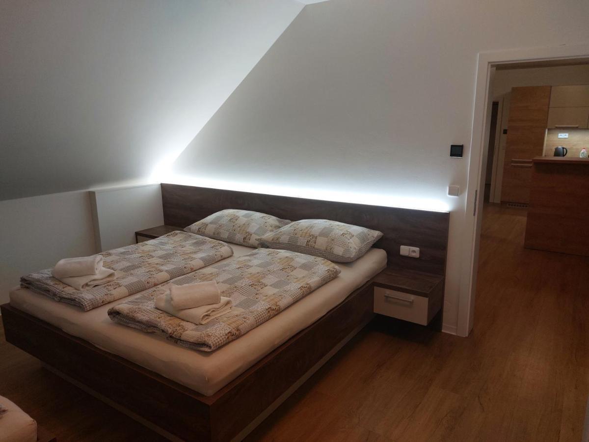 Apartamento Polansky Dvur Velké Karlovice Exterior foto